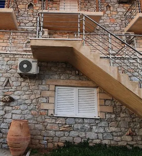 Apartmán Lefktro 3 *